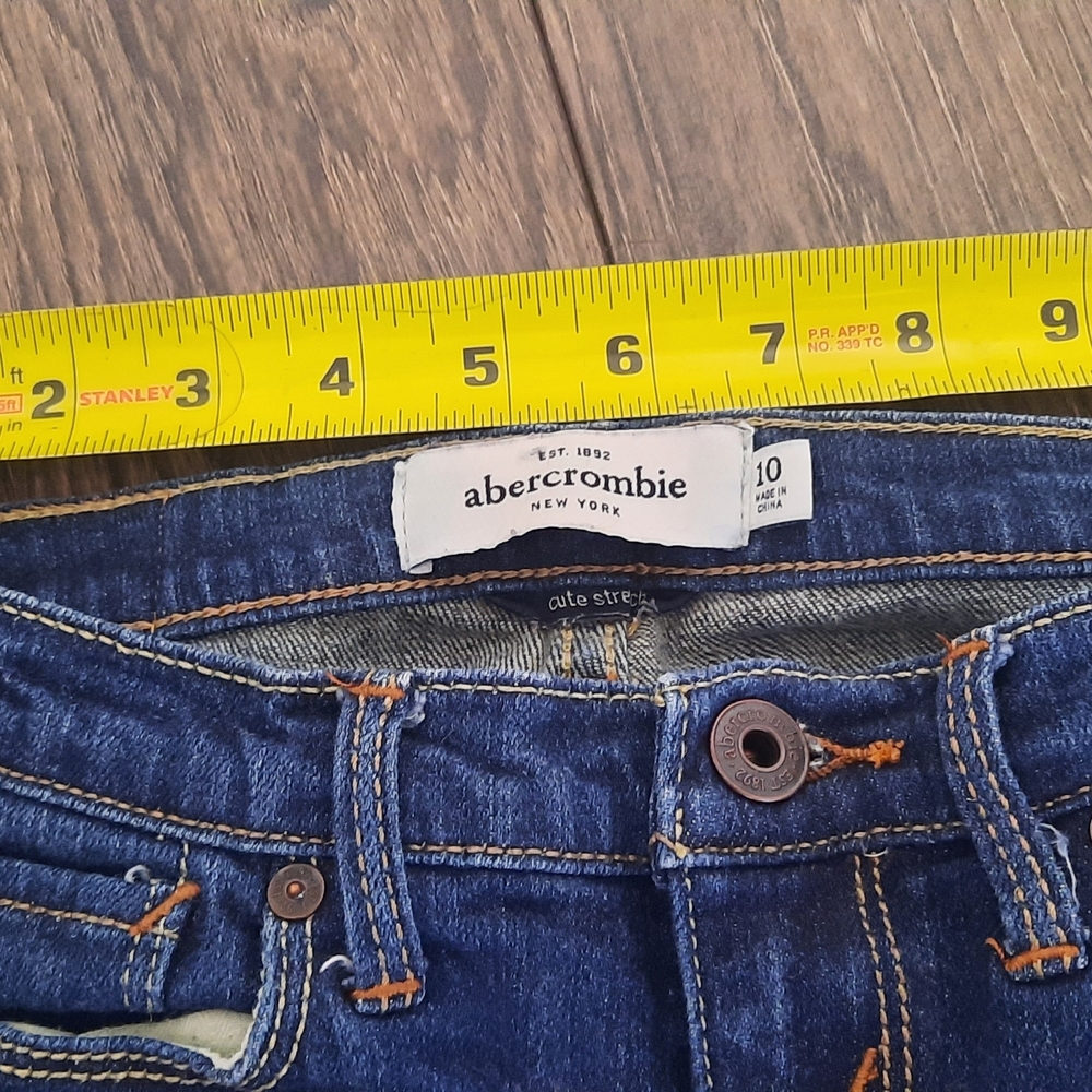Abercrombie & Fitch High Rise Dark Blue Jeans
